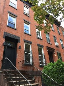 94 Waverly Ave, Brooklyn, NY, 11205