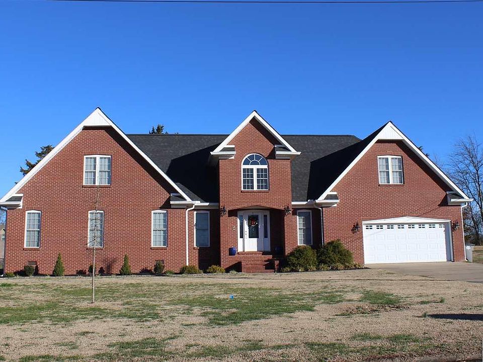 1st image of 260 North Dr