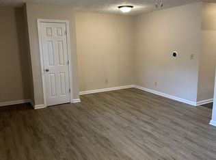 715 Golfcrest Rd S APT 6, Normal, IL 61761