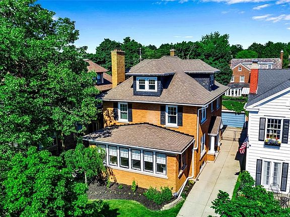 2nd image of 1171 Elmwood Ave