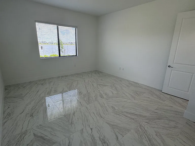 5226 Karlia Dr — Photo 18