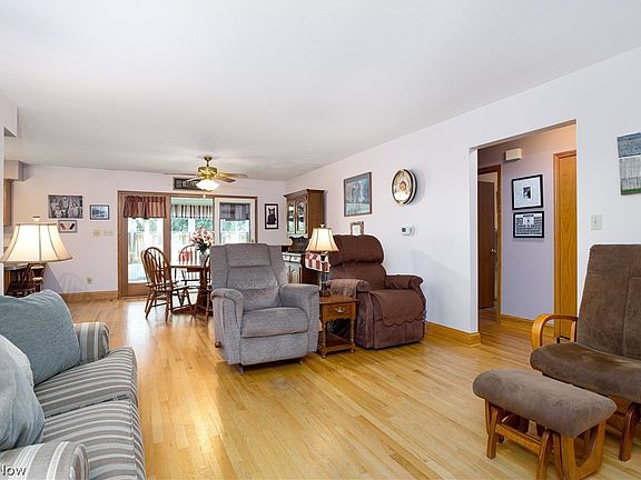4th image of 202 Park Place Dr