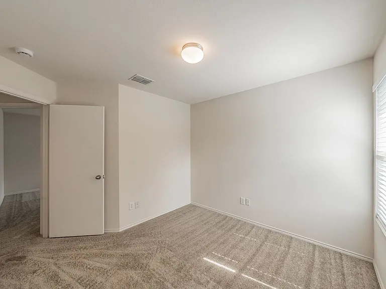 8864 Valley River Dr — Photo 30