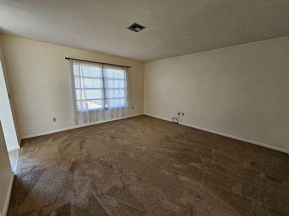 3rd image of 120 Trafalgar Pkwy #3