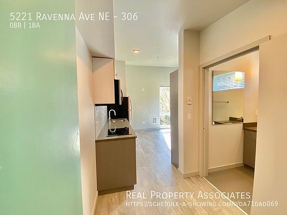 3rd image of 5221 Ravenna Ave NE #306