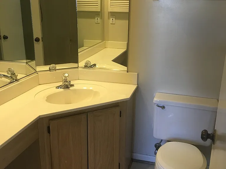 4689 Shallowford Cir — Photo 12