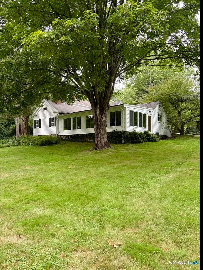 4 bed, 2.5 bath, 3125 sqft, $6,500 — Photo 4