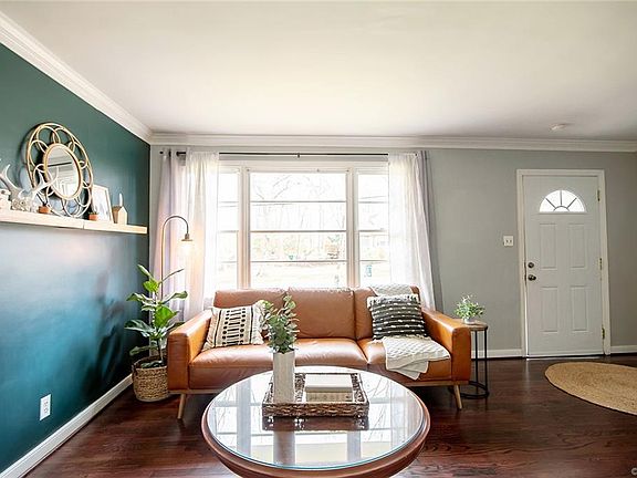 5th image of 1118 Bridle Ln