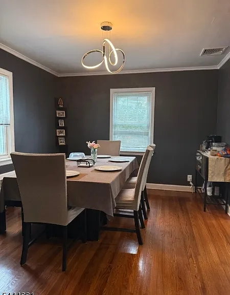 328 Newark Ave — Photo 7