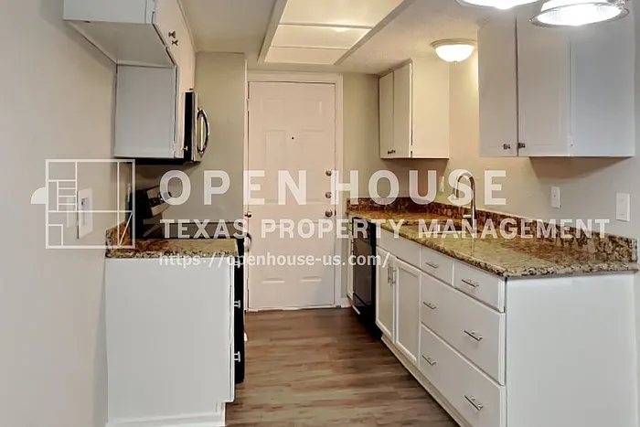 1558 Town Bluff Dr — Photo 6