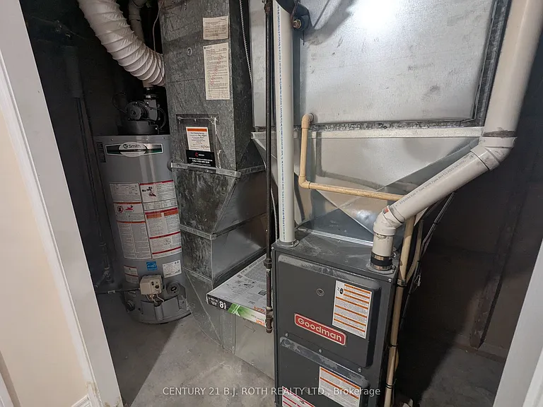 756 Hastings Ave — Photo 15