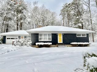 102 Alewive Rd, Kennebunk, ME 04043