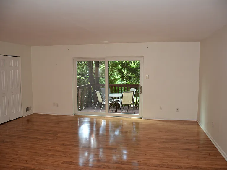 139 Talgrath Ct — Photo 16