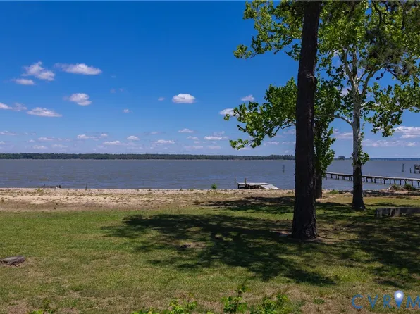 933 Pleasant Point Rd, Surry, VA 23883