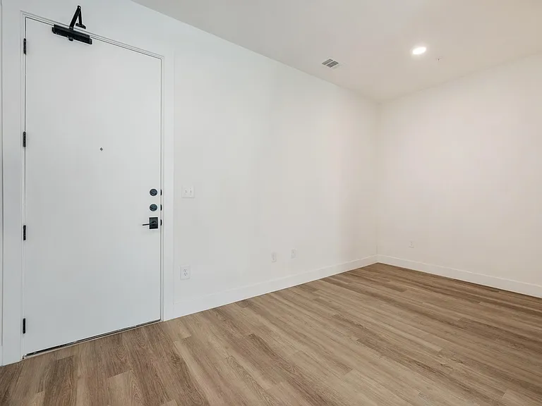 4315 S Congress Ave #208 — Photo 21