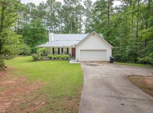 70 Barclay Ct, Newnan, GA 30263