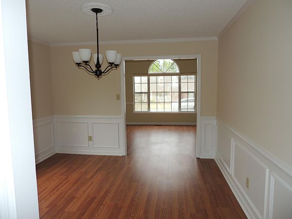 4th image of 4620 Oxford Dr