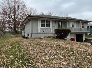 16114 E 25th St S, Independence, MO 64055