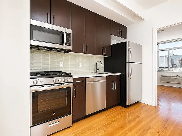184 Noll St #2E — Photo 2
