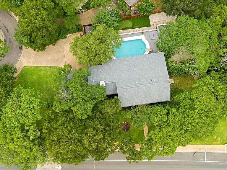 2922 Thousand Oaks Dr — Photo 32