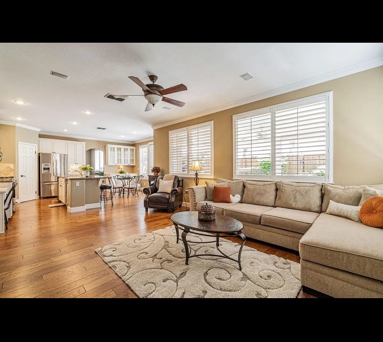 1744 Bristol Ln — Photo 3