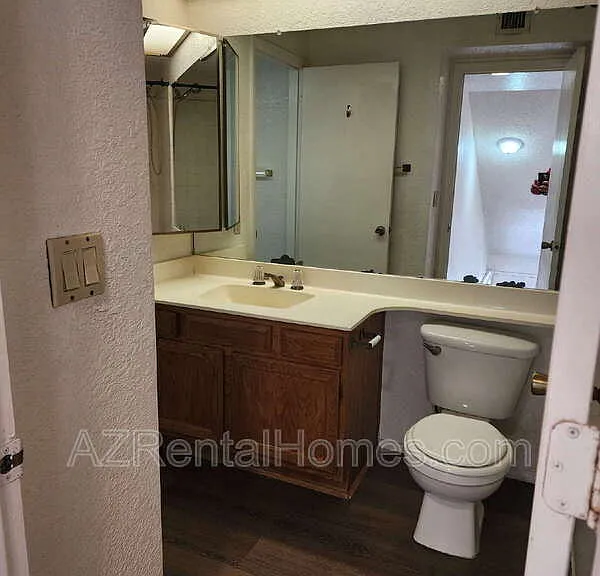 819 N College Ave #G112 — Photo 11