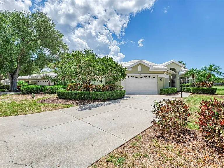 549 Fallbrook Dr — Photo 59