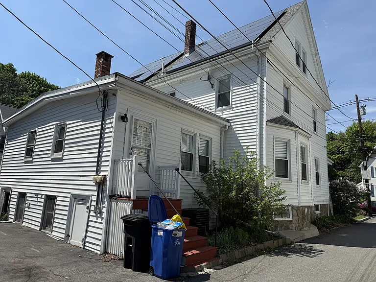 36-38 Marble St #36 — Photo 3