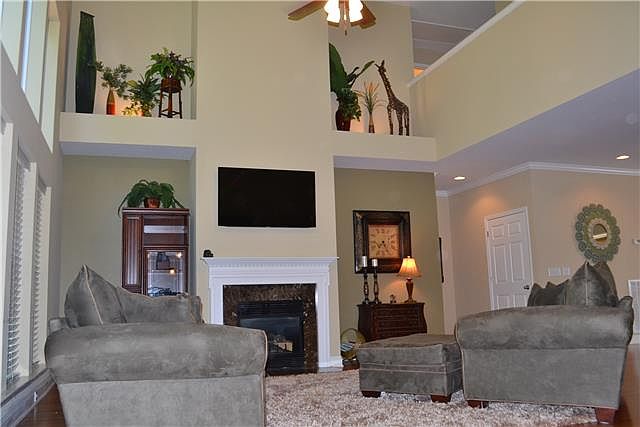 2nd image of 324 Forest Bend Dr