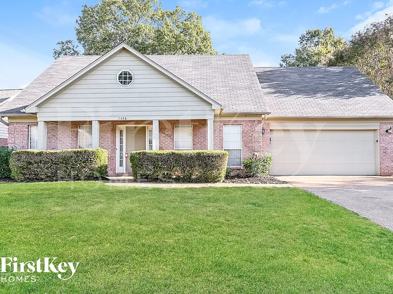 7382 Wendy Way — Photo 1