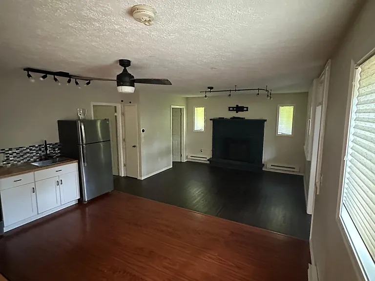 5624 Pembrook Dr — Photo 5