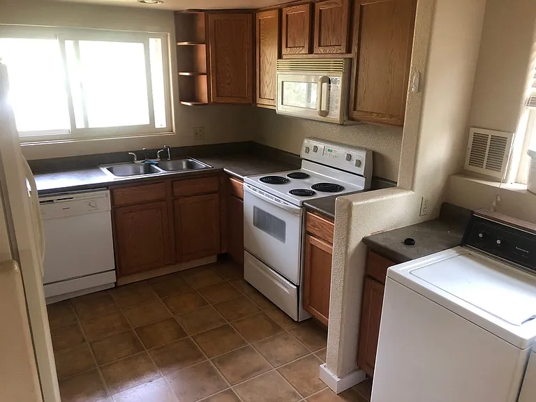 2227 S Williams St — Photo 5