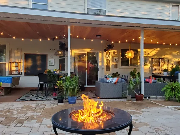 911 La Falda, San Antonio, TX 78258