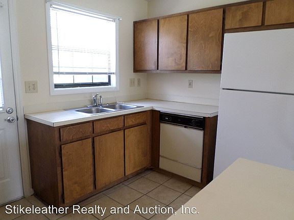 5th image of 262 Lytton St