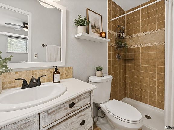 4th image of 3816 S Yosemite Street #139