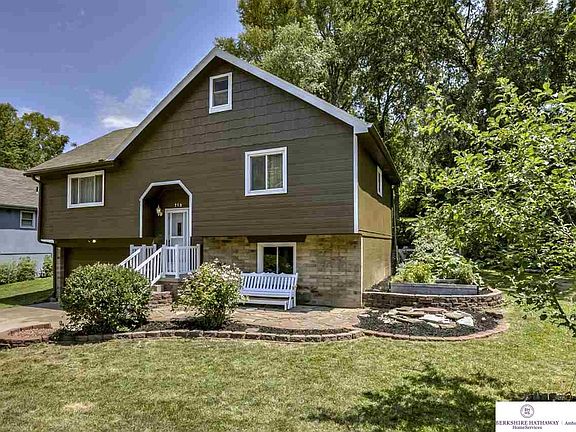 2nd image of 719 A St
