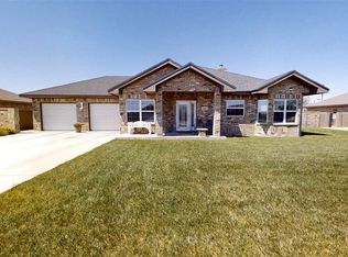 1016 W Desert Sage Rd, Hobbs, NM 88242