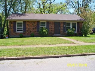 3476 King Arthur Dr, Lexington, KY 40517