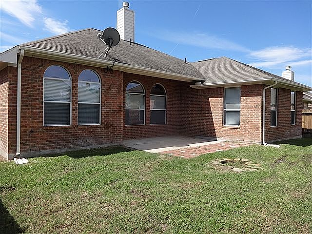 2nd image of 20232 Southwood Oaks Dr
