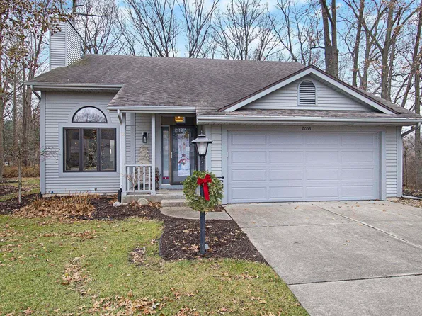 2053 Creeksedge Ct, South Bend, IN 46635