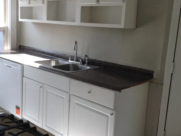 166 Pleasant St #2, Attleboro, MA 02703