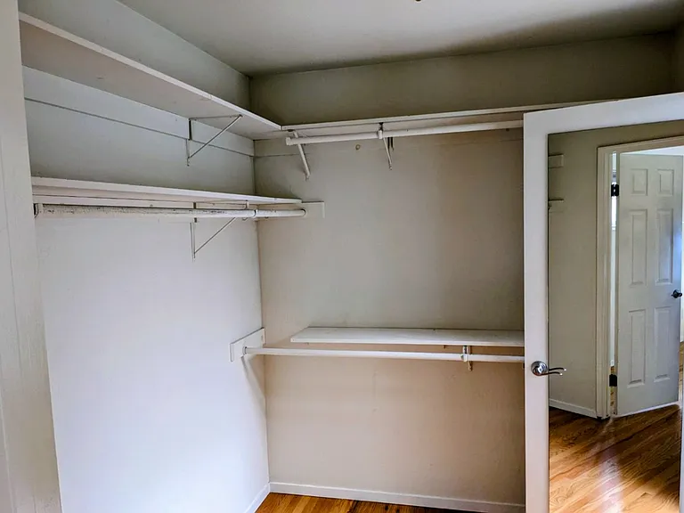 1826 Coastland Ave — Photo 14