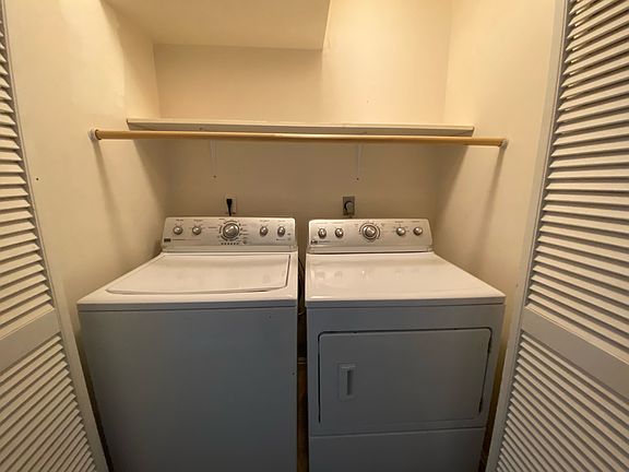 5th image of 1142 W 1750 S #B