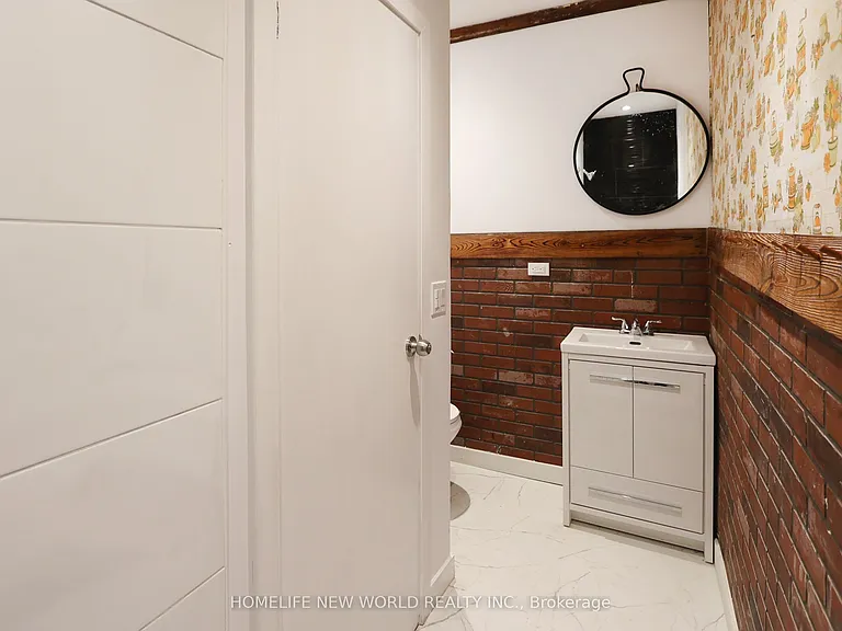 32 Pendeen Ave — Photo 35