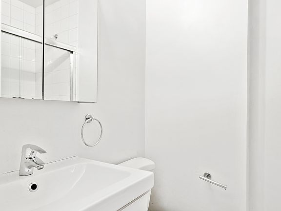 5th image of 1429 3rd Ave APT 1