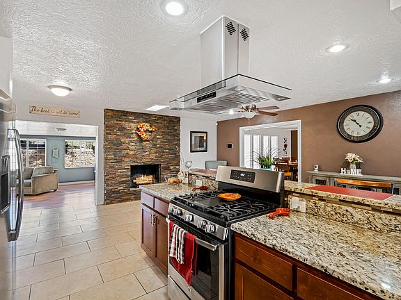 5th image of 5108 La Taste Ave