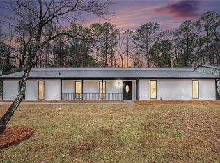 3451 San Antonio Dr, Snellville, GA 30039