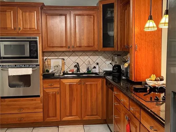 3800 S Ocean Dr APT 416, Hollywood, FL 33019