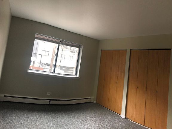 4th image of 5420 N Kenmore Ave APT 210