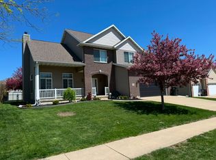 1221 Erik Rd, Cedar Falls, IA 50613